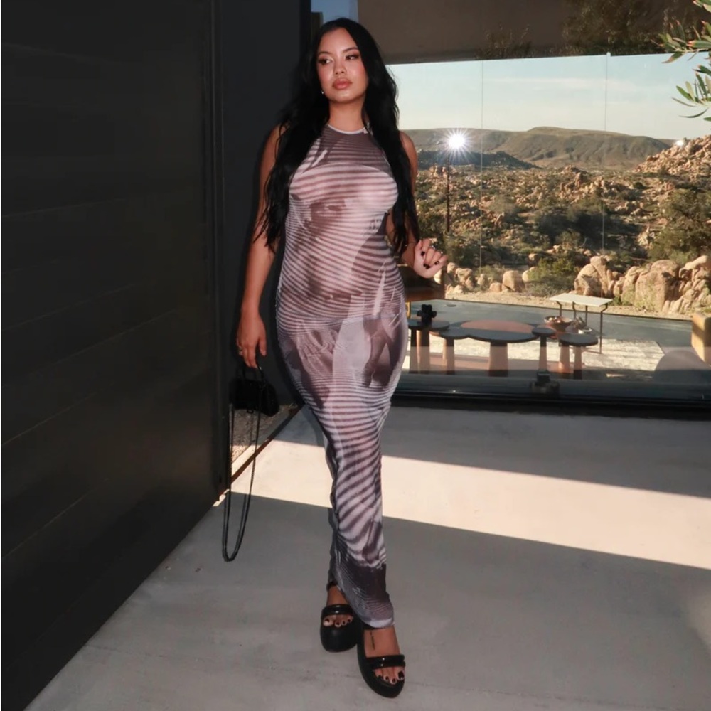 Voight by Valentina Joanna / game over mesh maxi dress